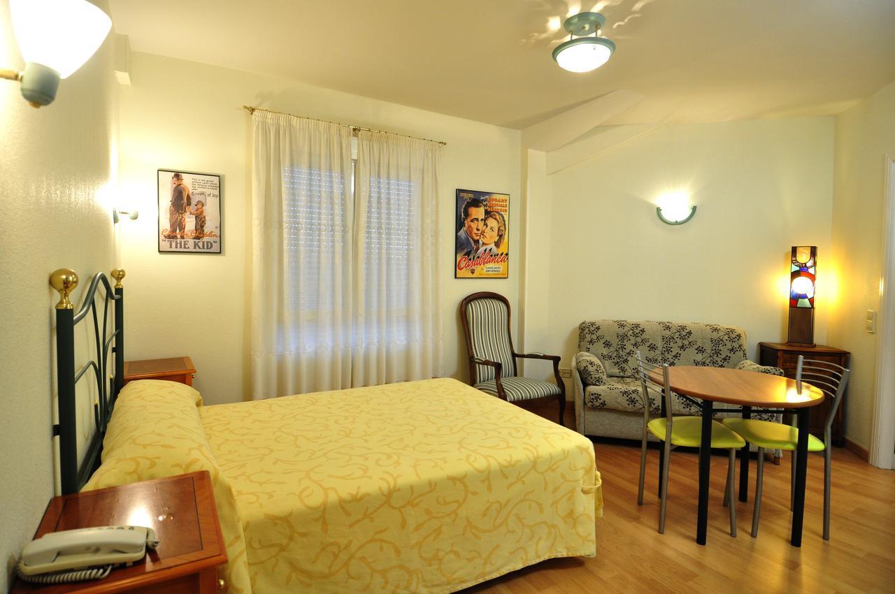 Hotel Apartamentos Aralso Sotillo Ла-Ластрілья Екстер'єр фото